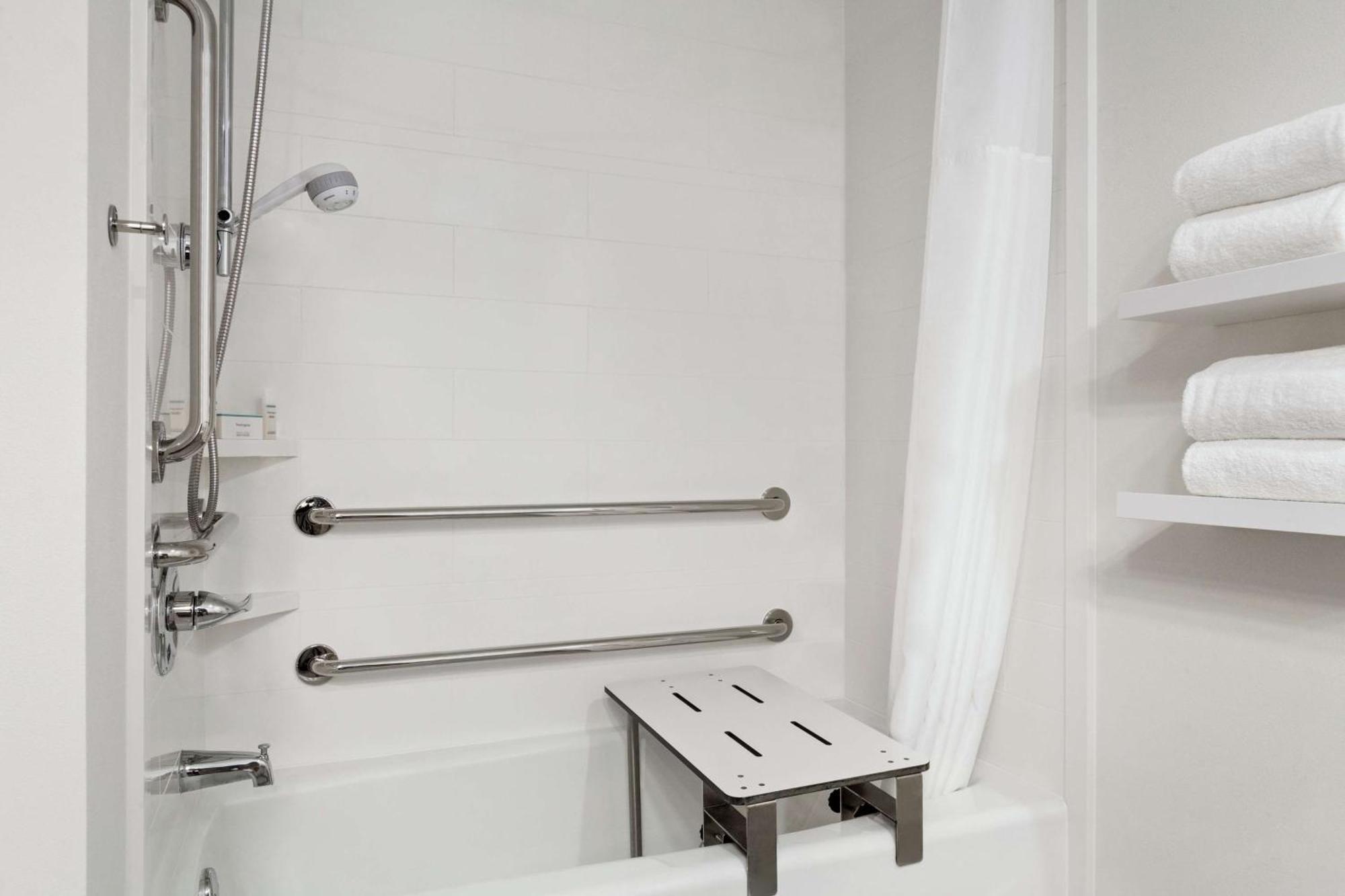 Hampton By Hilton Oklahoma City I-40 East- Tinker Afb Midwest City Buitenkant foto