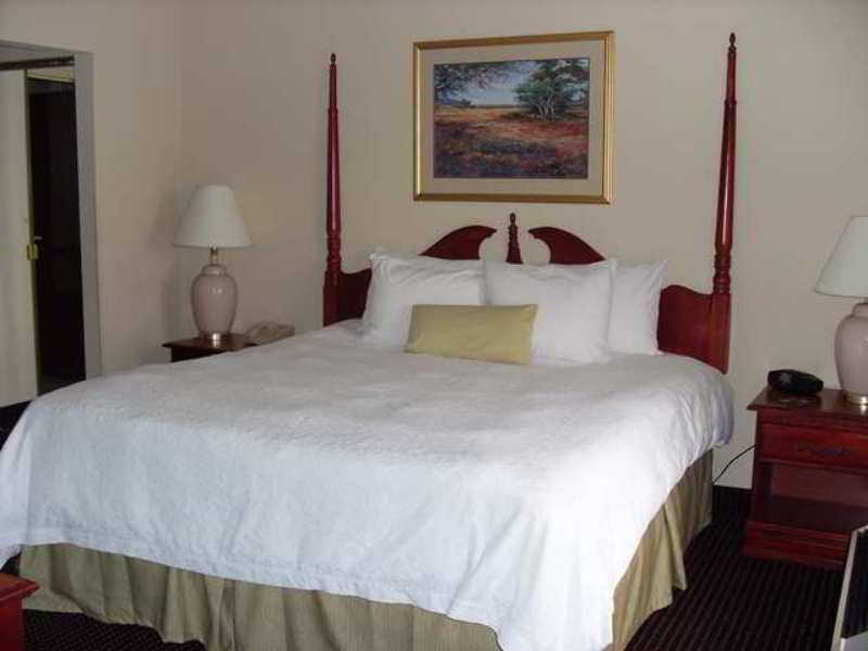 Hampton By Hilton Oklahoma City I-40 East- Tinker Afb Midwest City Buitenkant foto