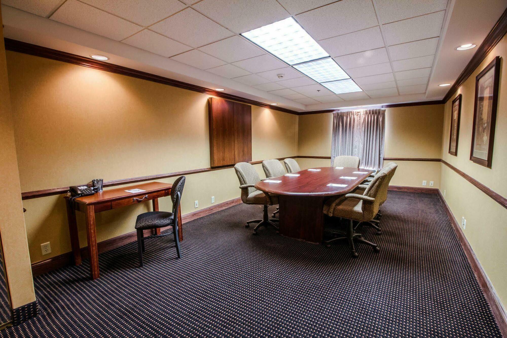 Hampton By Hilton Oklahoma City I-40 East- Tinker Afb Midwest City Buitenkant foto